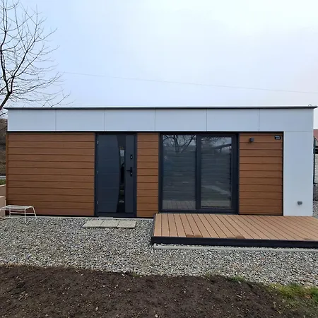 Tajny House Валча